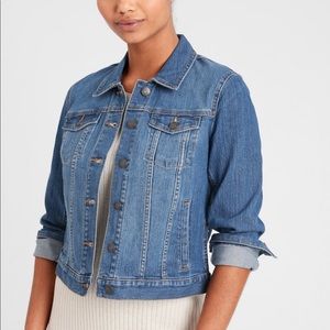 Banana Republic Jean Jacket like new!